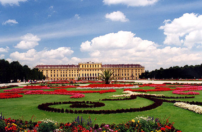 Danubio6_Schonbrunn.jpg